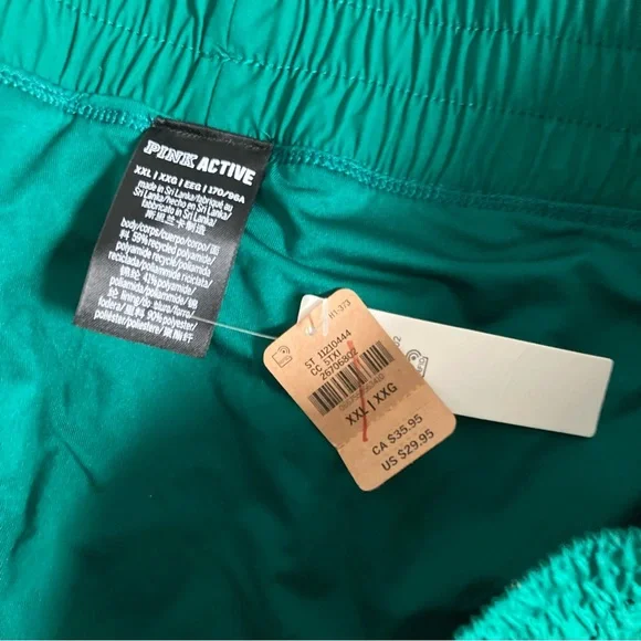 Victoria's Secret PINK Active Green Lined Dolphin Hem running shorts New - Picture 4 of 5